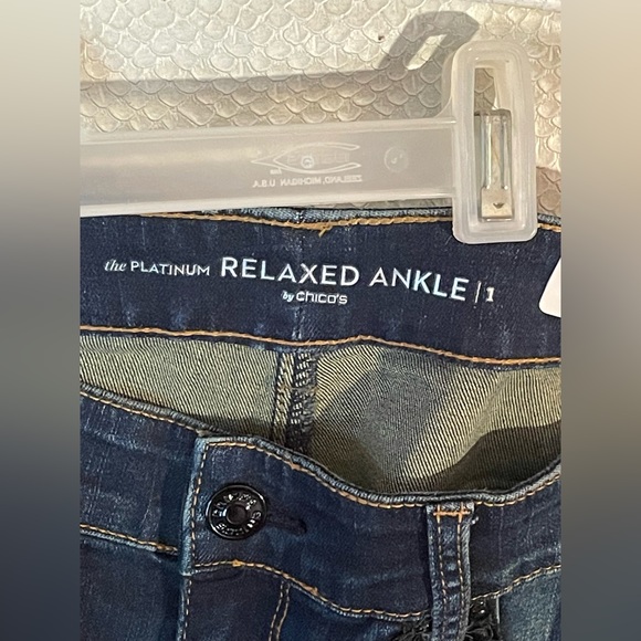 Chicos Size 1 Reg.Platinum Relaxed Ankle Dark Wash Beaded Lace Jeans, US Size 8 - Picture 5 of 11